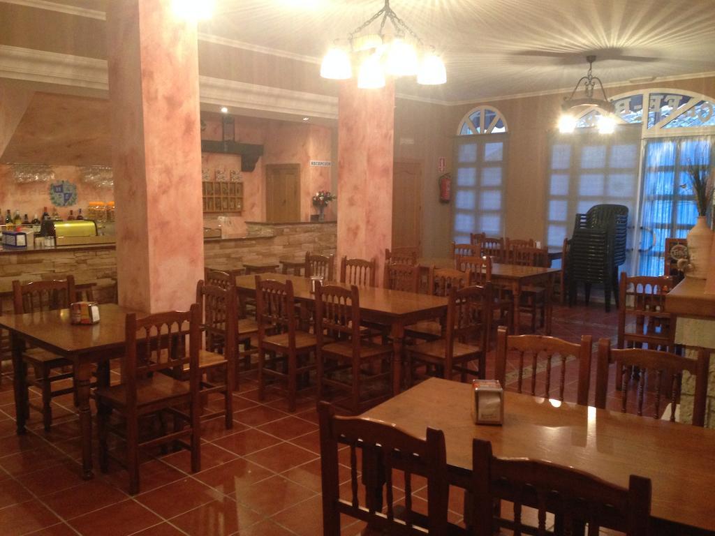 Hostal D'Ernes Алькала-дель-Хукар Экстерьер фото