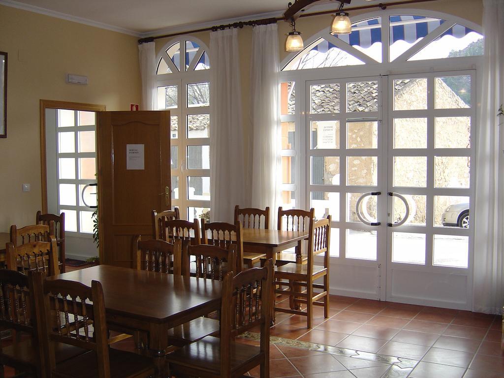 Hostal D'Ernes Алькала-дель-Хукар Экстерьер фото