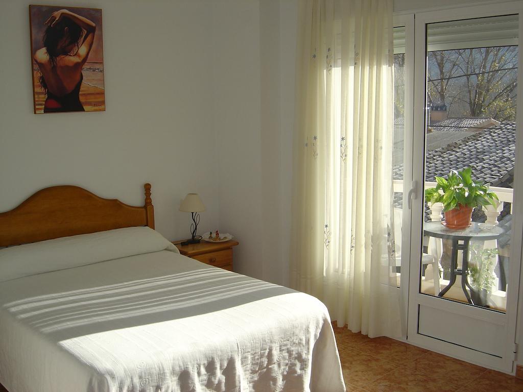 Hostal D'Ernes Алькала-дель-Хукар Номер фото